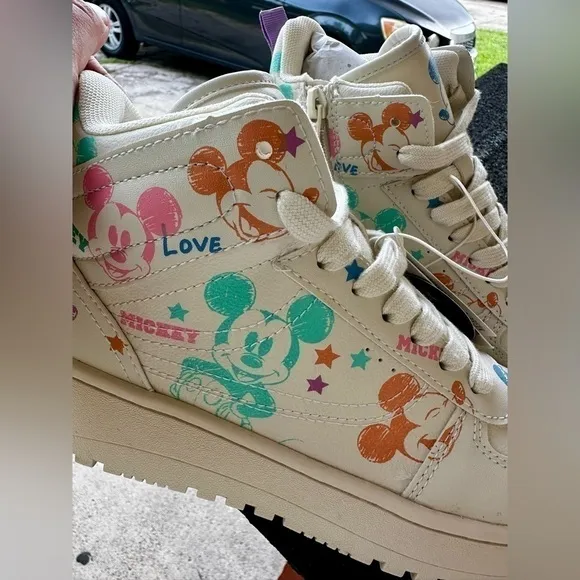 ZARA Mickey Mouse Disney High top sneakers 3210/330