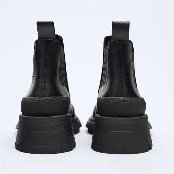 Zara RUBBERIZED TOE LEATHER ANKLE BOOTS