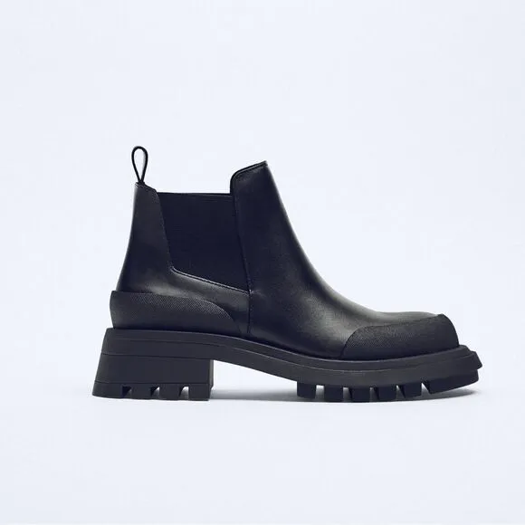Zara RUBBERIZED TOE LEATHER ANKLE BOOTS