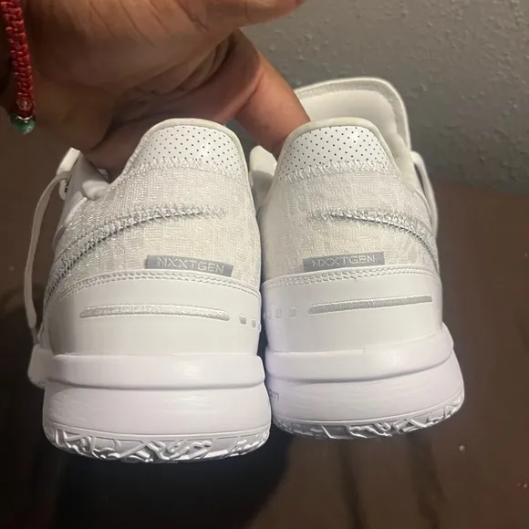 ZM LeBron James NXXT GEN AMPD