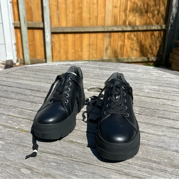 Zodiac Women's Bea Platform Lace-Up Sneakers Black - size 7.5 grunge alternative