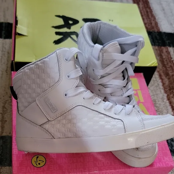 Zumba Women's White High-Top Sneakers